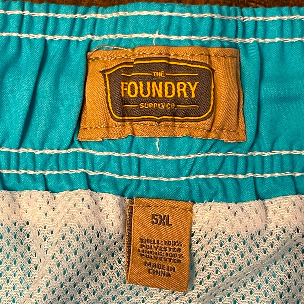 The Foundry Men’s swim trunks - Picture 2 of 5